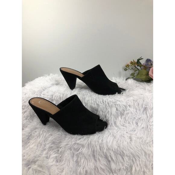 Cest. 1946 Women’s Black Suede Mule Sandals Cone Heel 3” Size 7 Peep Toe Slip on - Picture 4 of 6